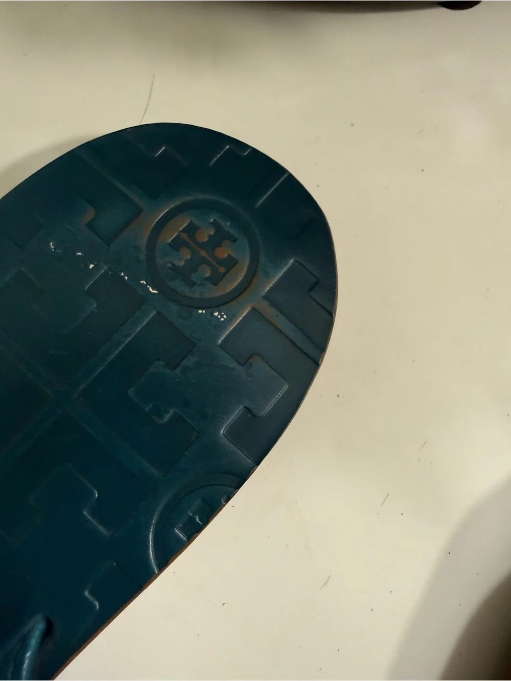 Tory Burch sandals size 9 Teal Leather Logo Thong Flip